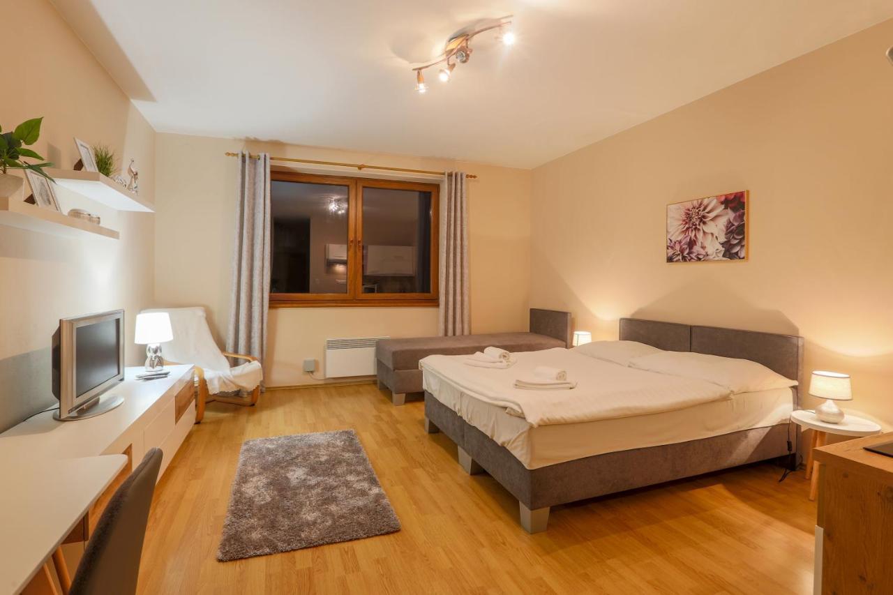 Apartmanovy Dom Fatrapark 1 S Wellness - Hlavna Recepcia Ruzomberok Exterior photo