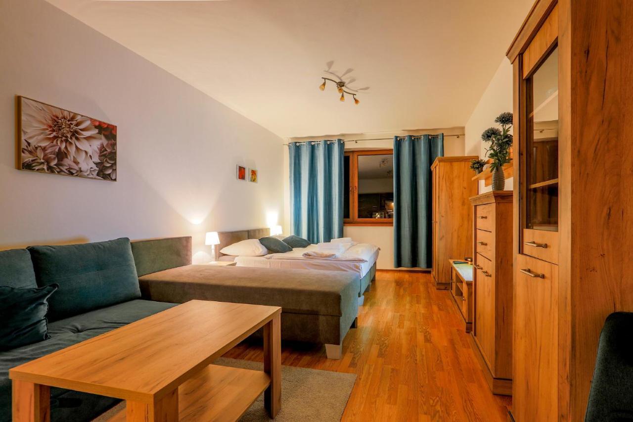 Apartmanovy Dom Fatrapark 1 S Wellness - Hlavna Recepcia Ruzomberok Exterior photo